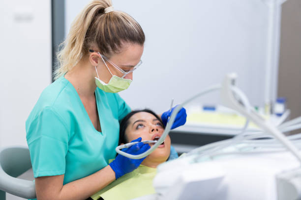 Best Weekend Emergency Dentist in Redwood, OR
